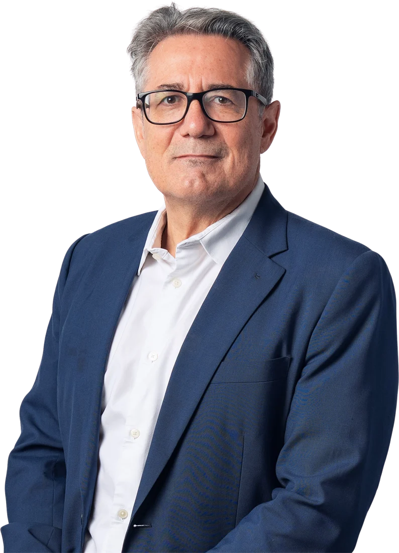 Wolfgang Briem im dunkelblauen Sakko